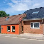 度假居 Ferienhaus-mackeriege